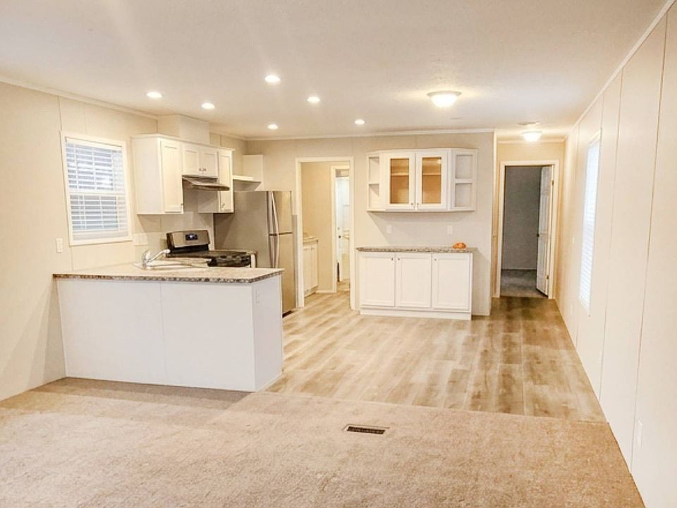 1st image of 1204 Benson Rd #17