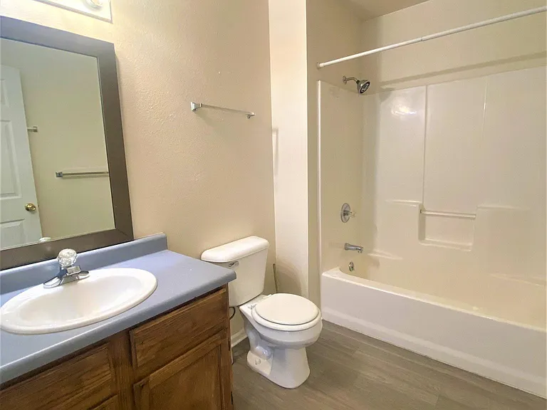 1343 Cherry St #D — Photo 12