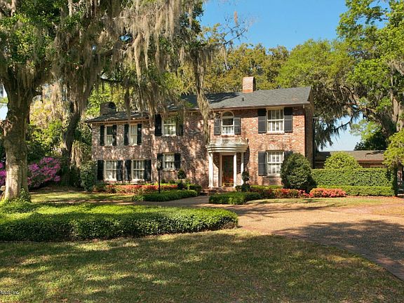 11062 Riverport Drive West