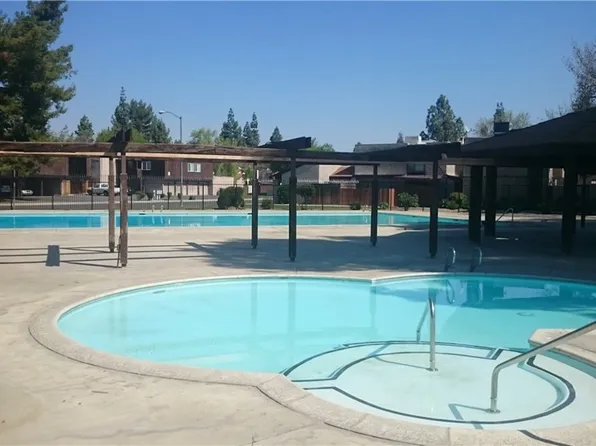 6016 Almendra Ave APT A, Bakersfield, CA 93309