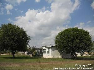 2nd image of 305 Lakeview Dr
