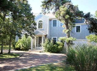 31 Woodhaven Dr, Edgartown, MA 02539