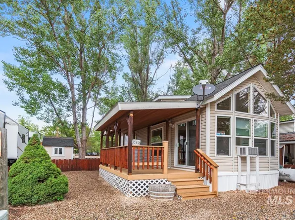 32 C St, Cascade, ID 83611