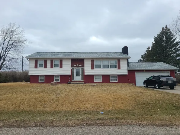 4836 Charolais Dr, Waterloo, IA 50701