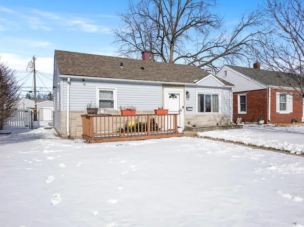 2727 Strong St, Highland, IN 46322