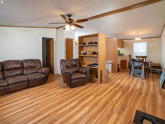 5th image of 4066 SE Tillamook Loop