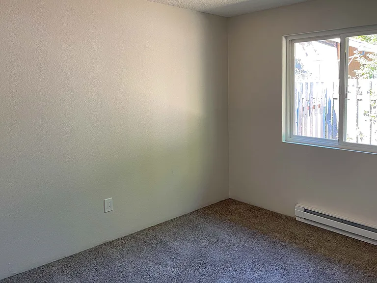 6106 SE Boise St — Photo 35