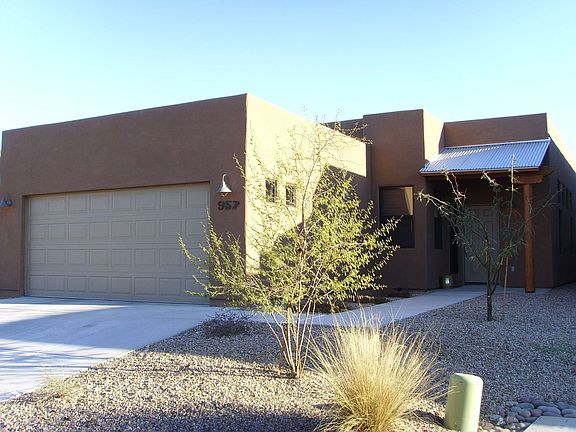 2nd image of 957 W Calle Estrella De Noche