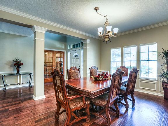 4th image of 3319 Emerald Grove Dr