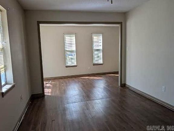 3rd image of 313 N Division St