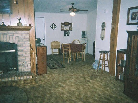 4th image of 410 Primrose Ct