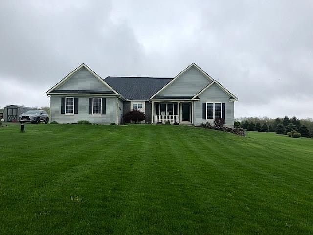 1st image of 136 Cedars Ave