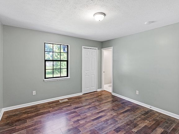 3rd image of 4805 Simpson Dr
