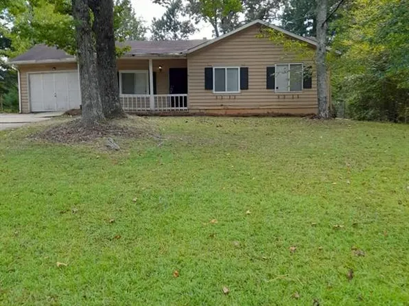 76 Cardinal Ln, Jonesboro, GA 30238
