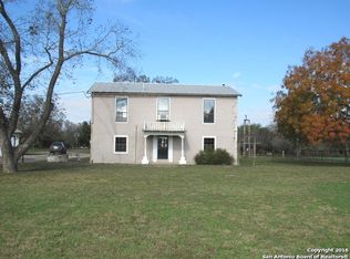 812 Lower Lacoste Rd, Castroville, TX 78009
