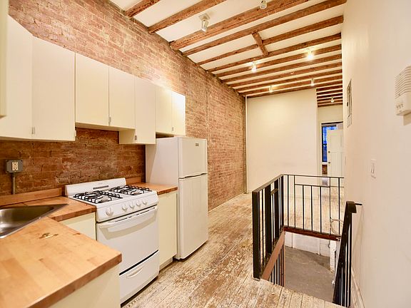 2nd image of 1519 Dekalb Ave APT 1