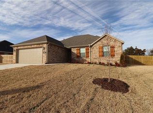 418 Caballo St, Farmington, AR 72730