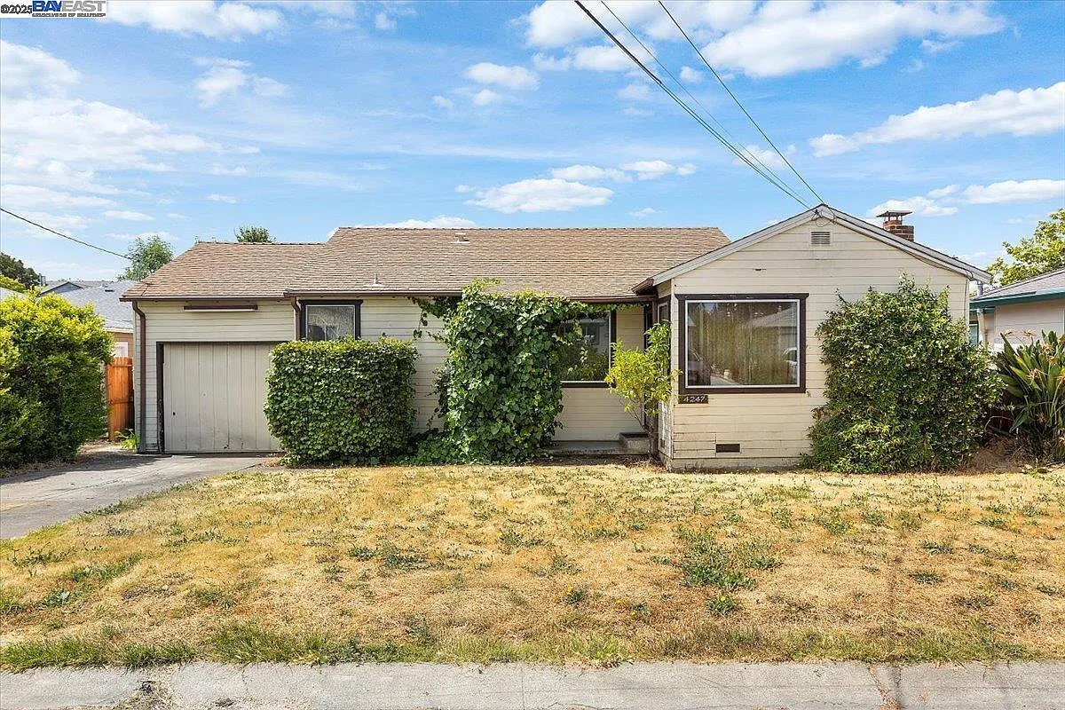 4247 Gem Ave photo 1