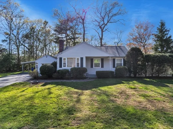 49 Greenhill Ave, Attleboro, MA 02703