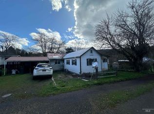 303 Tiffany Ln, Culdesac, ID 83524