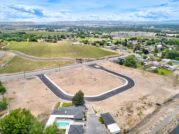 114 Vineyard View Ln Lot 8, Yakima, WA 98901