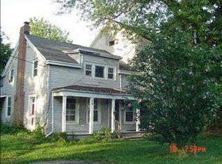 29 Quaker Hill Rd, Pleasant Valley, NY 12569