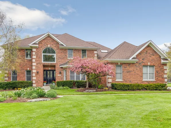 7724 Dairy Ln, Crystal Lake, IL 60014