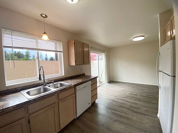 4th image of 2991 N Fruitland Ln #2