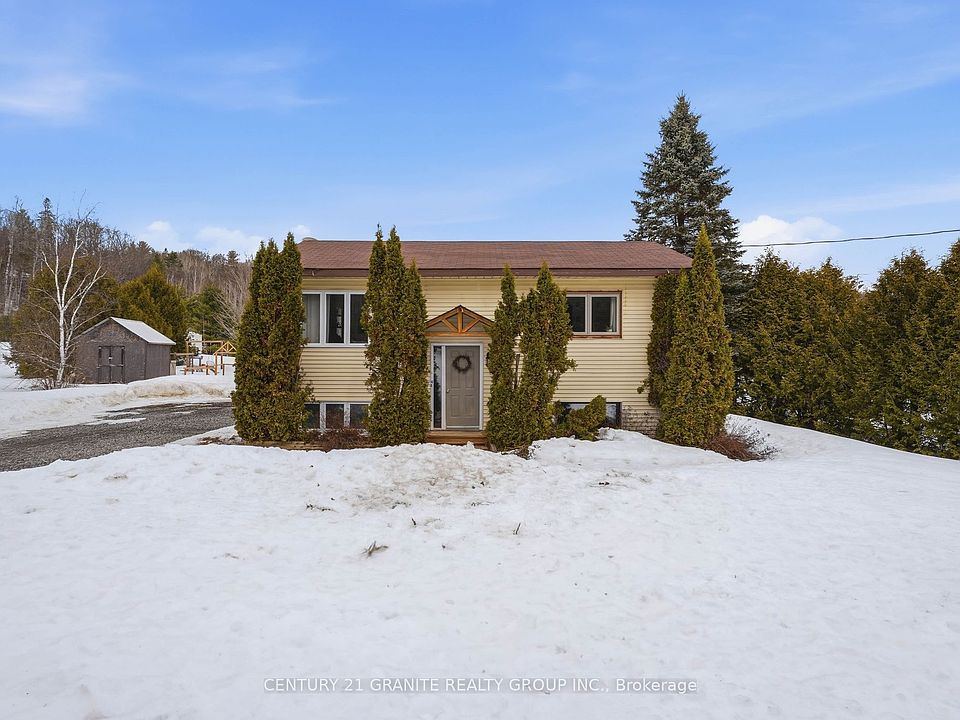 1st image of 28 Pine Ridge Rd