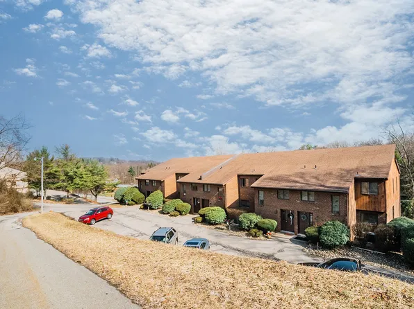 Noble Vista Apartments & Townhomes, 113 & 114 Noble Vista Dr #202, Greensburg, PA 15601