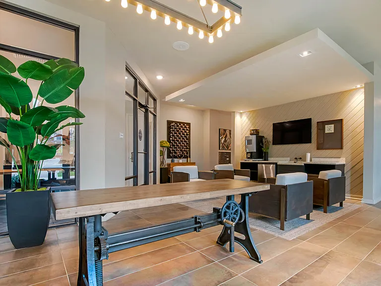 JTB Apartments — Photo 64