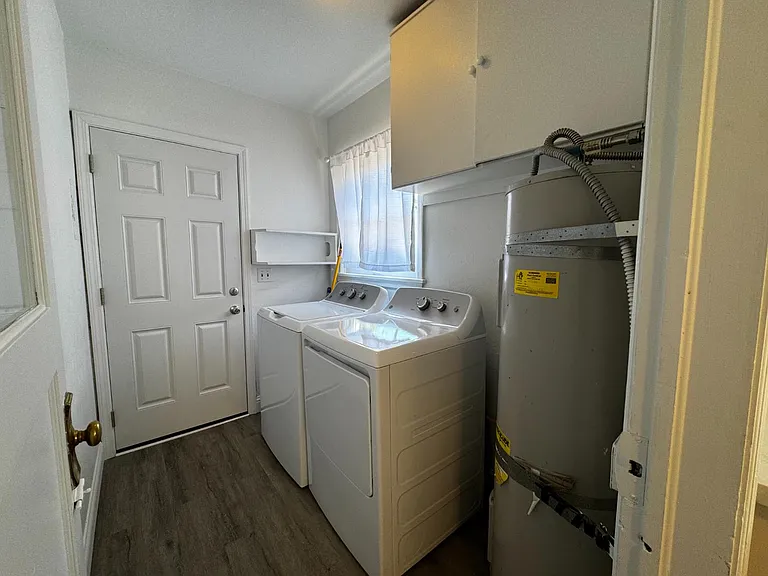 1106 N Fruit Ave — Photo 17