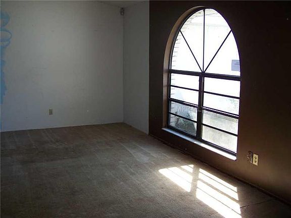 2nd image of 2607 Collingswood Dr