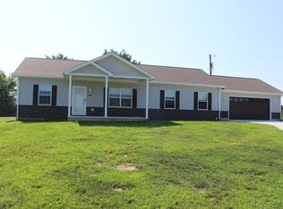 8 Doe Creek Cir, Cloverdale, IN 46120