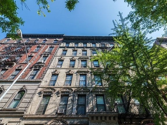4th image of 141 W 10th St APT 20A
