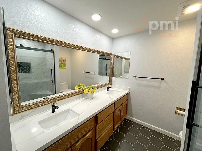 980 Springview Cir — Photo 13