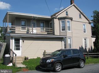 19 Maple St, Lebanon, PA 17046