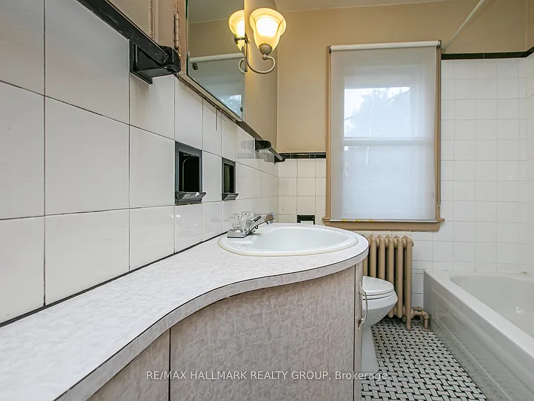50 Tyndall St — Photo 22