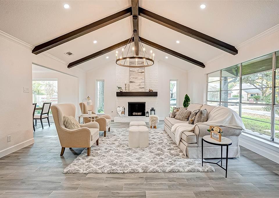 1st image of 2835 Quincannon Ln