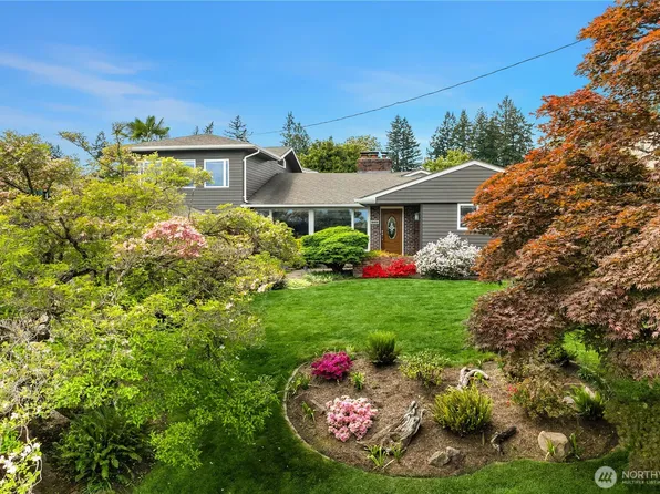 1333 98th Avenue NE, Clyde Hill, WA 98004