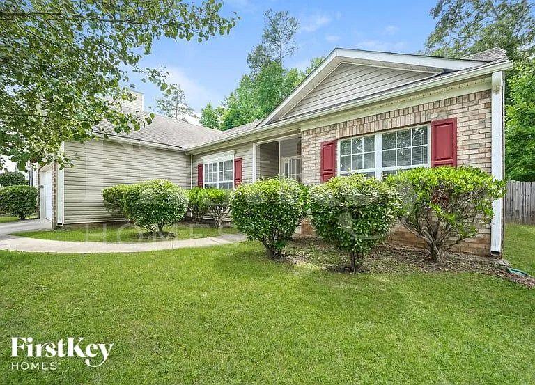 5713 Old Carriage Dr — Photo 2