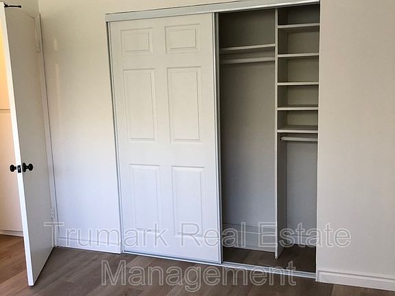 5th image of 1005 E Garfield Ave APT 7