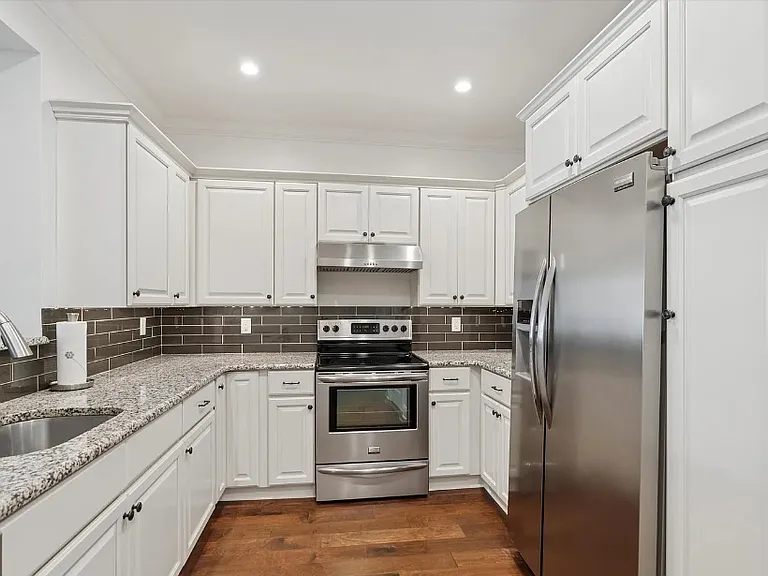 111 Gilpin Dr #B2 — Photo 1