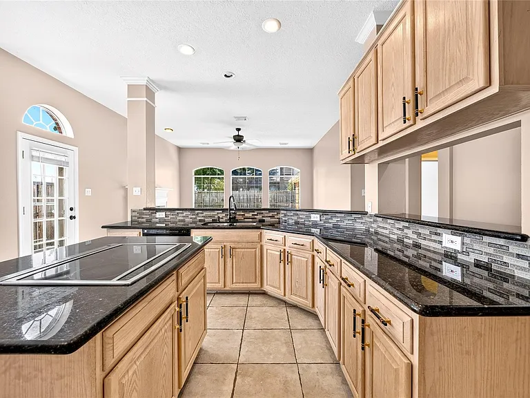 17414 Erin Way Ct — Photo 24