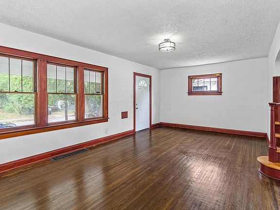 4th image of 1430 E Maynard Ave