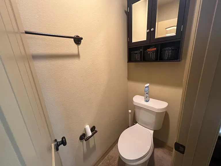 543 Drury Ln — Photo 17