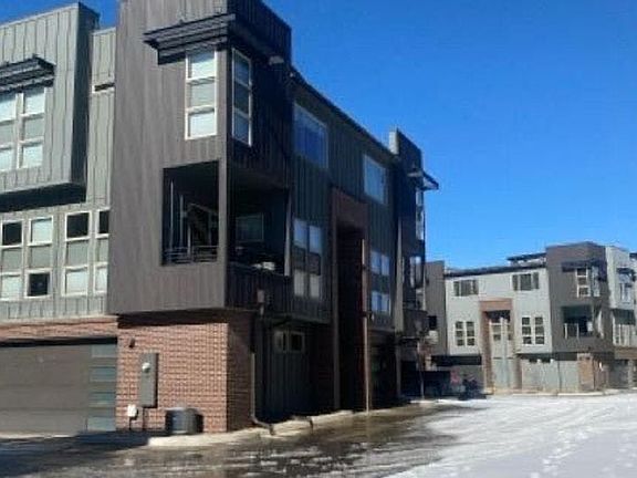 3rd image of 2693 W Bellewood Dr