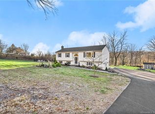 465 Chestnut Tree Hill Rd, Oxford, CT 06478