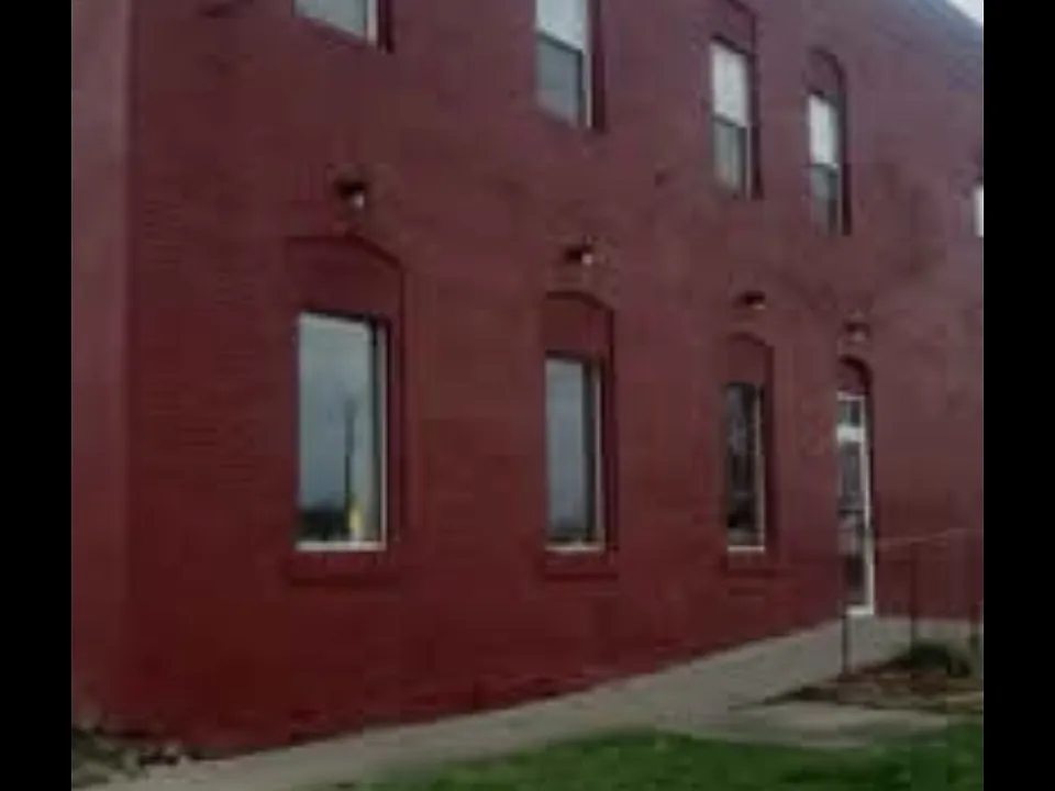 102 E 2nd St #C