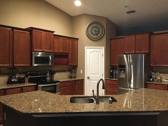 2nd image of 10882 Birchard Ln